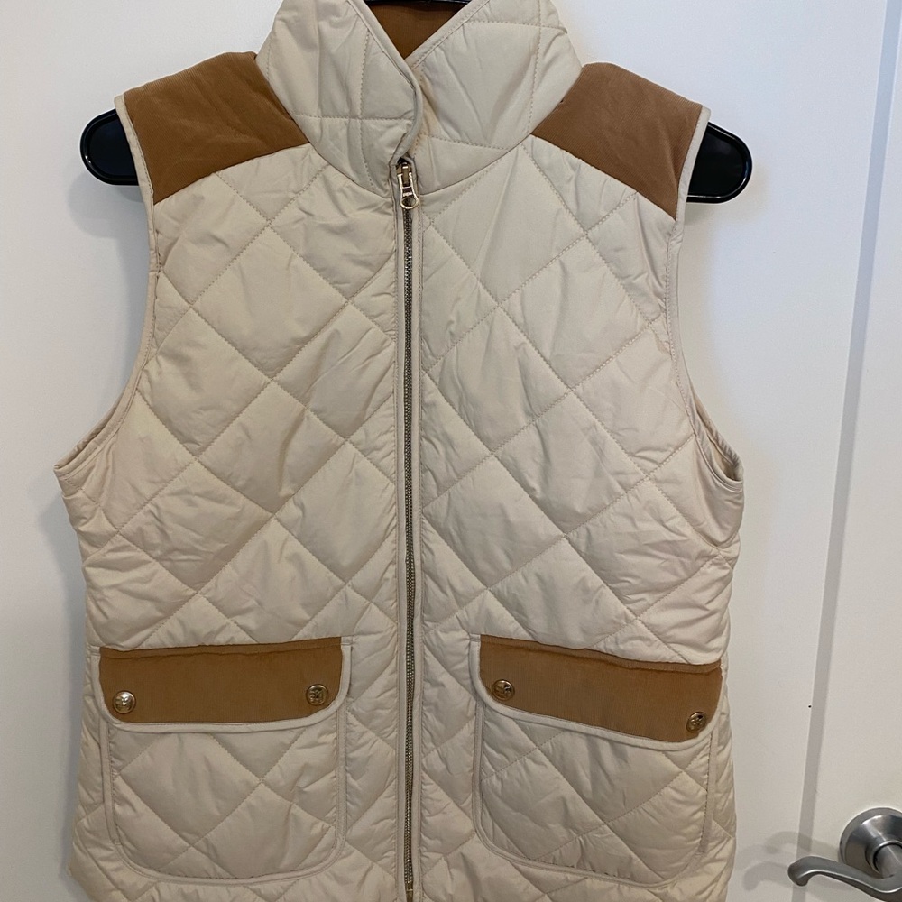 Lauren James vest. NWOT. Size small. Pet free/smoke free home.